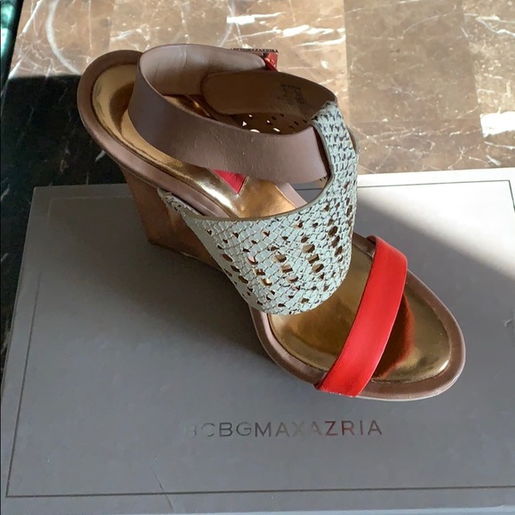 BCBGMaxAzria Basically brand New - Picture 8 of 8